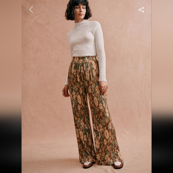 Sezane Pants - Sezane Cyrano Pleated Flowy Trousers - Floral Brown